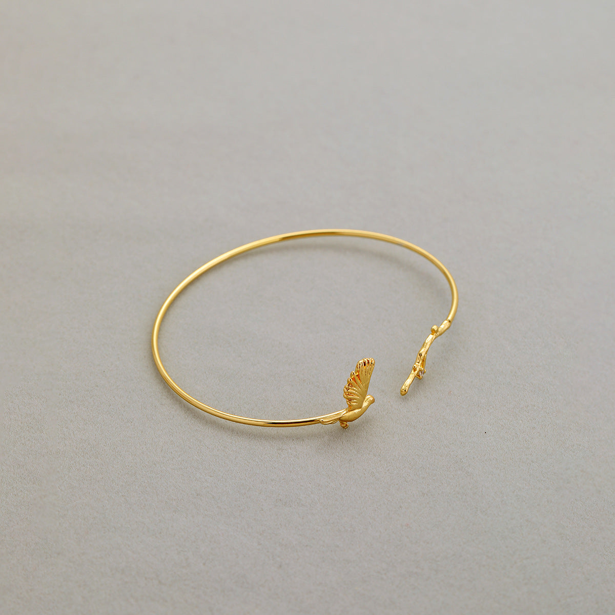 Spring Zirconia Bangle