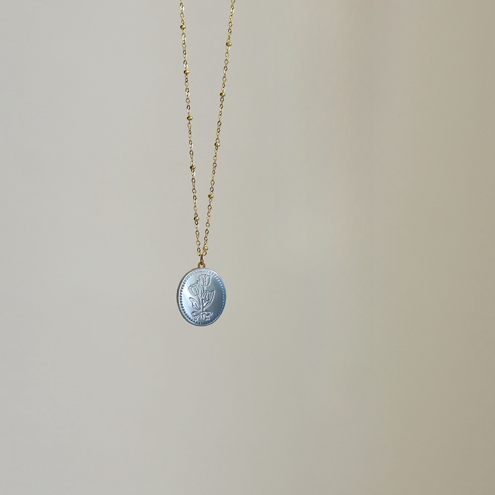 Tulip Blue Nacre Necklace